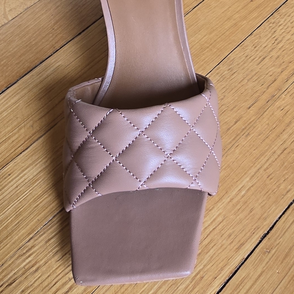 Open Edit, Quilted Square Toe Block Heel Sandals, Tan Mocha, EUC, Women's 8M - Picture 8 of 15
